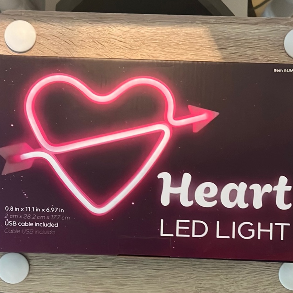 Pink Heart LED Light with Arrow Design